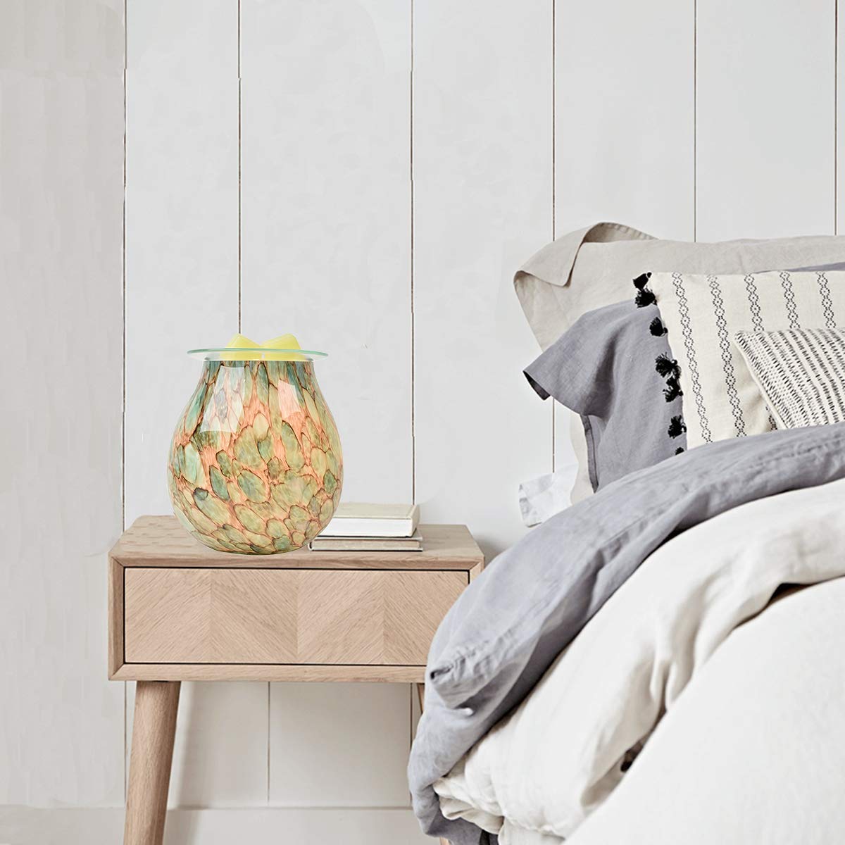 Electric Wax Melts Warmer Burner Essential Oil Warmer Wax Tart Burner Fragrance Night Light Aroma Decorative for Home Office Bedroom Living Room Decor Gifts (Light Green)