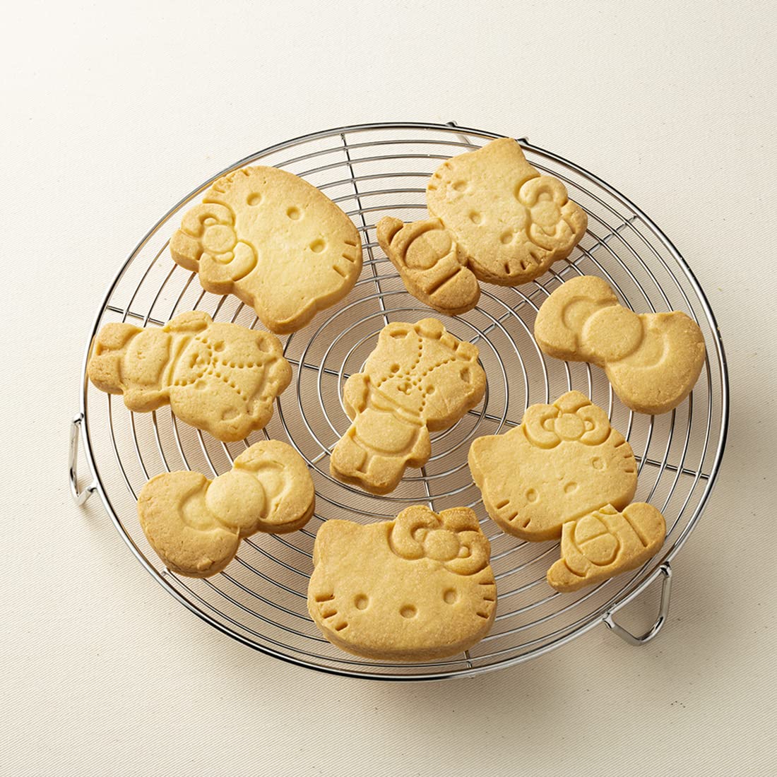 Skater Sanrio CSM1-A Sanrio Cookie Mold, Bread Cutter, Hello Kitty, Snack Time, Set of 4