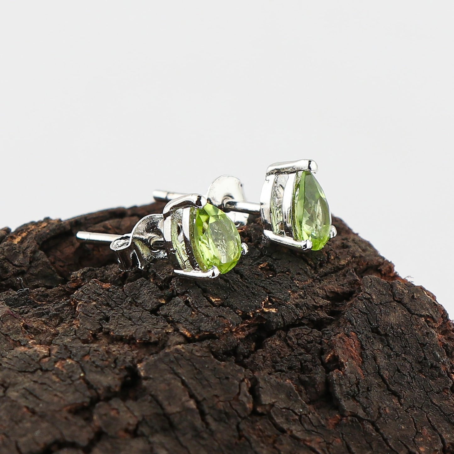 YASHEE Natural Peridot Gemstone Pear Shape Stud Earring For Women, Chakra Energy Healing Real Crystal, August Birthstone, Peridot Stud Earrings Women Unique Christmas Gift Jewelry