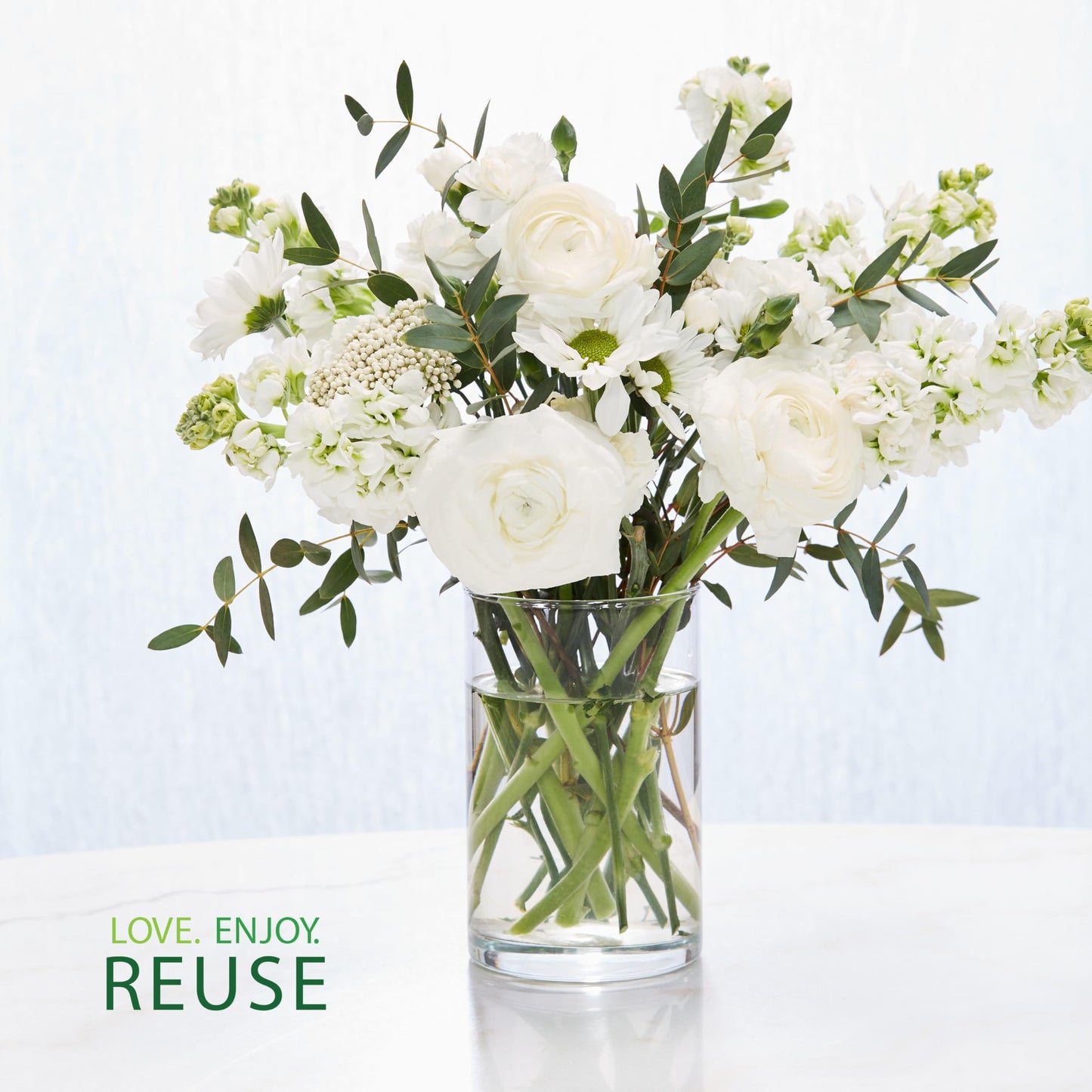 Yankee Candle Large Tumbler Scented Candle with up to 80 Hour Burn Time, Premium Plant Wax Blend for Consistent Burn, 20 oz Tumbler Candle with Room Filling Fragrance, Dried Lavender & Oak