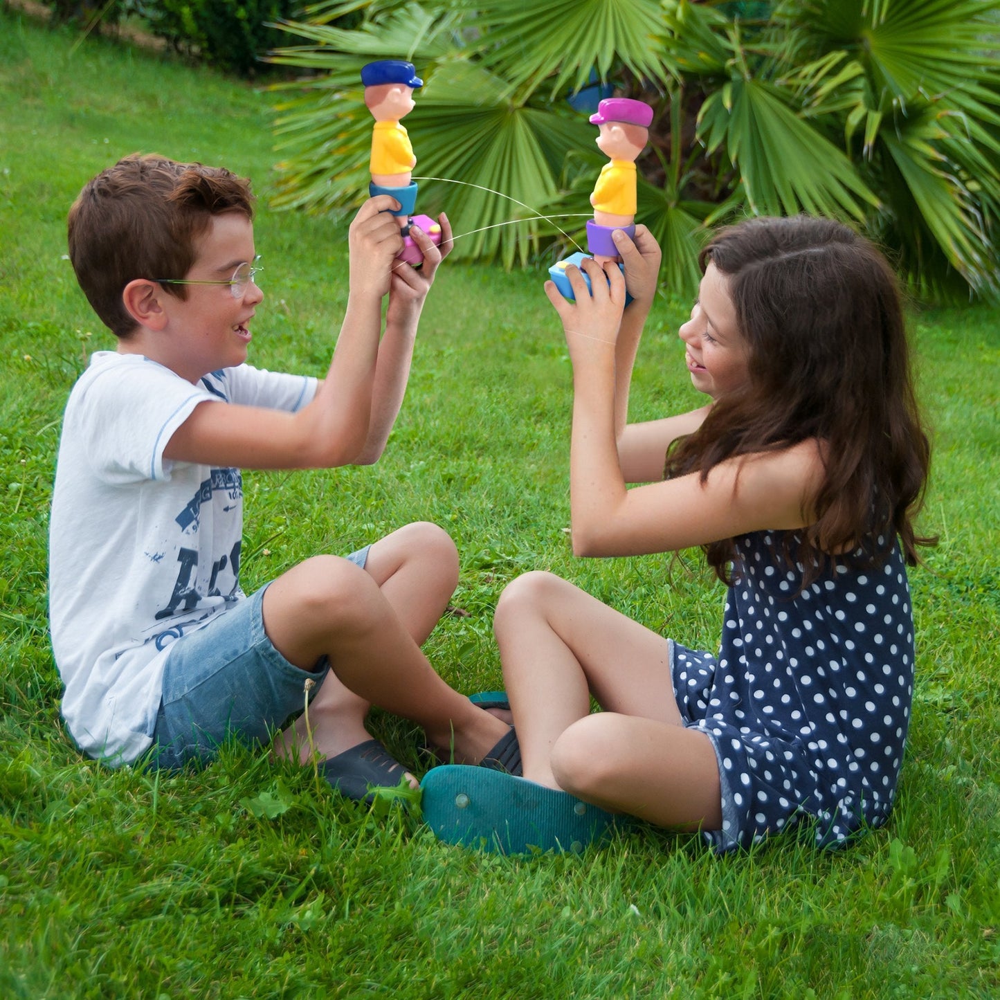 ArtCreativity Set of 2 Squirt Wee Boy Gag Gift, 7.5 inch Water Squirters Toys - Leak-Free Water Base - Classic Funny Novelty Gift for Men, Women, Kids, Hibachi Accessories, Funny Party Favors